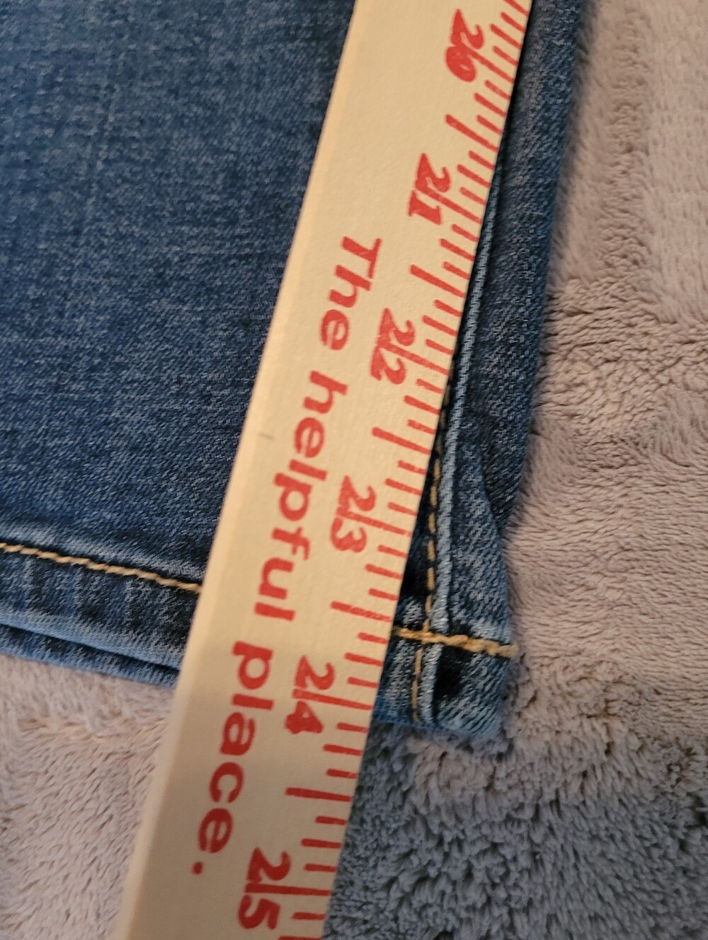 BKE Gabby Ladies Jeans Size 32 Curvy Fit High Rise Euc Comfortable Distressed - Picture 5 of 5
